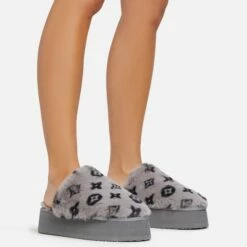 EGO Warren Closed Toe Printed Detail Flatform Slipper In Grey Faux Fur