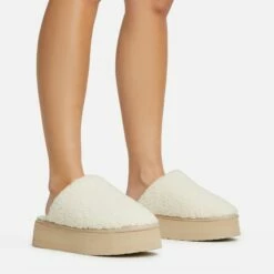 EGO Ivoris Closed Toe Flatform Slipper In Cream Faux Shearling -EGO Sales Store 06 01 23 fw45963 sq