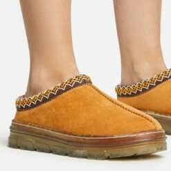 EGO Lil Aztec Detail Chunky Rubber Sole Faux Fur Lining Flat Slipper In Chestnut Brown Faux Suede -EGO Sales Store 20 01 23 fw acc51049 sq