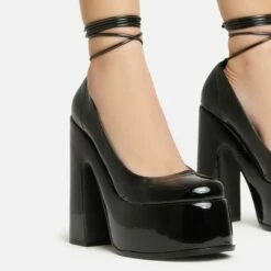 EGO Chandonier Lace Up Closed Toe Platform Block Heel In Black Patent -EGO Sales Store 20 01 23 fw acc53076 sq