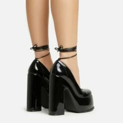 EGO Chandonier Lace Up Closed Toe Platform Block Heel In Black Patent -EGO Sales Store 20 01 23 fw acc53078 sb2