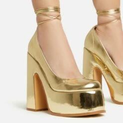 EGO Chandonier Lace Up Closed Toe Platform Block Heel In Gold Patent -EGO Sales Store 20 01 23 fw acc53089 sq