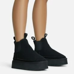 EGO Spiced-Chai Elasticated Detail Platform Sole Faux Fur Lining Ankle Boot In Black Faux Suede