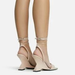 EGO Crashing Lace Up Square Toe Cut Out Wedge Heel In Nude Patent -EGO Sales Store 28 10 22 fw25899 sq