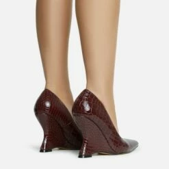 EGO In-Your-Soul Pointed Toe Cut Out Wedge Court Heel In Brown Croc Print Faux Leather -EGO Sales Store 30 11 22 fw31821 sb2