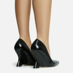 EGO In-Your-Soul Pointed Toe Cut Out Wedge Court Heel In Black Croc Print Faux Leather -EGO Sales Store 30 11 22 fw31826 sb2