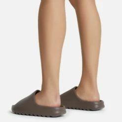 EGO Playoff Flat Slider Sandal In Chocolate Brown Rubber 10 EGO Playoff Flat Slider Sandal In Chocolate Brown Rubber -EGO Sales Store playoff 10880 copy